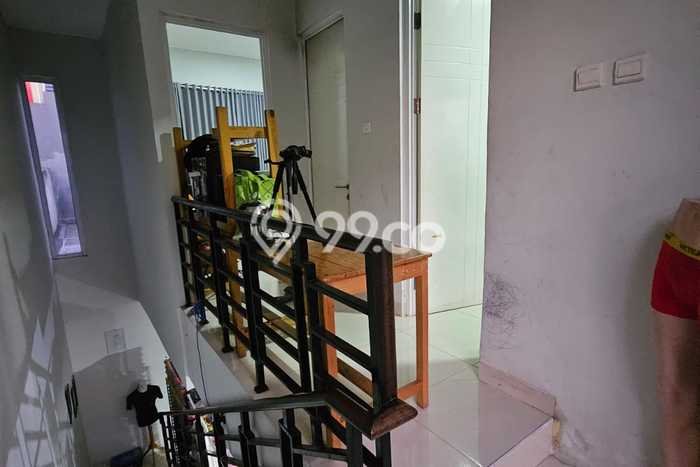 Siap Huni Rumah Mewah 4 Kamar di Cipondoh Dekat ke Mana Saja Siap Huni Rumah Mewah 4 Kamar di Cipondoh Dekat ke Mana Saja