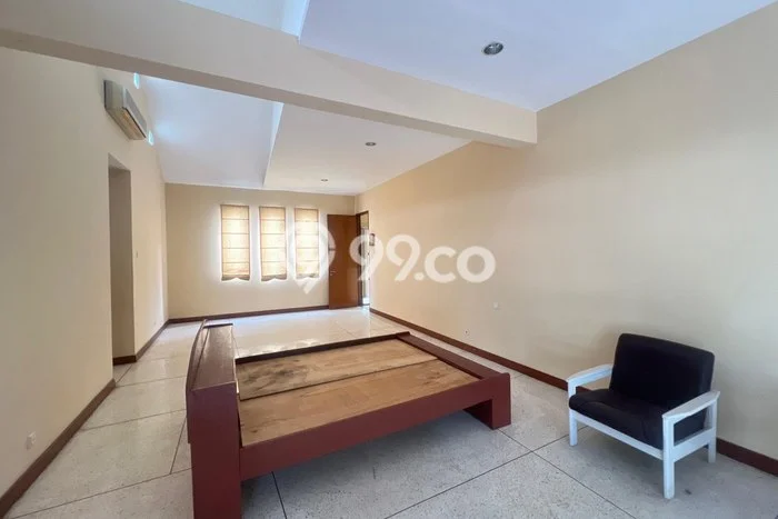 Rumah Modern Dikontrakkan di Menteng Jakarta Pusat Lokasi Sangat Strategis Rumah Modern Dikontrakkan di Menteng Jakarta Pusat Lokasi Sangat Strategis