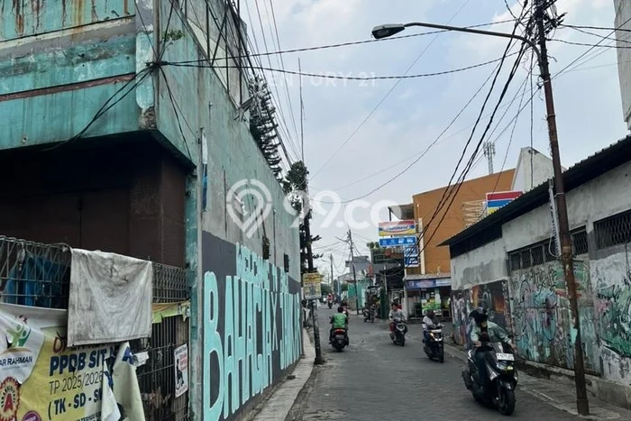 Ruko Bagus LT 235m2 LB 265m2 Dijual di Ciledug Tangerang Ruko Bagus LT 235m2 LB 265m2 Dijual di Ciledug Tangerang