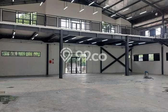Gudang Kawasan Bisnis Kawasan Pulo Gadung, Luas 2500m2m², Siap Usaha Gudang Kawasan Bisnis Kawasan Pulo Gadung, Luas 2500m2m², Siap Usaha