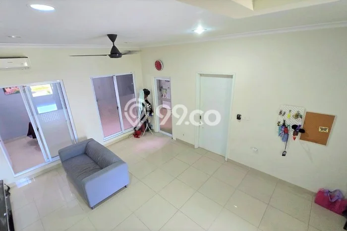 Dijual Rumah Luas Megah Dengan View Eksklusif di Gading Serpong, Tangerang Dijual Rumah Luas Megah Dengan View Eksklusif di Gading Serpong, Tangerang