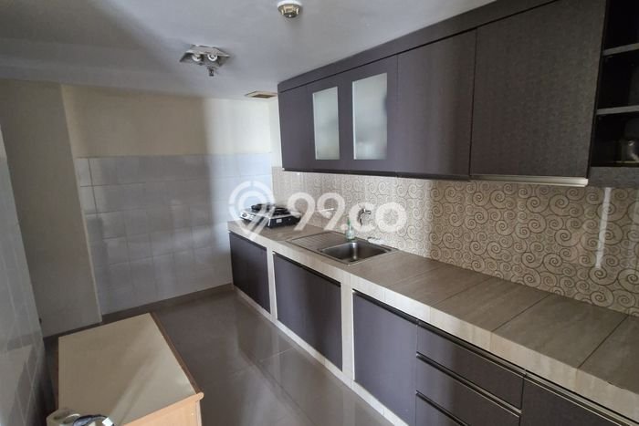 Dijual Segera Apartemen 3 KT & 2 KM di Karawaci, Tangerang Dijual Segera Apartemen 3 KT & 2 KM di Karawaci, Tangerang
