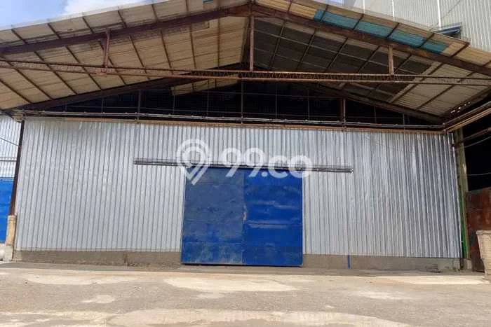 Unit Gudang disewakan di Gunung Putri Bogor dengan LT 40000m2 / LB 10000m2 Unit Gudang disewakan di Gunung Putri Bogor dengan LT 40000m2 / LB 10000m2