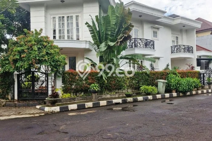 Rumah Mewah LB 700m2 Siap Pakai Desain Elegan di Bekasi Kota, Bekasi Rumah Mewah LB 700m2 Siap Pakai Desain Elegan di Bekasi Kota, Bekasi