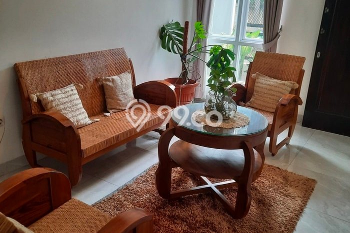 Rumah Modern Minimalis 5 Kamar Bisa Langsung Pindah di Cibinong Rumah Modern Minimalis 5 Kamar Bisa Langsung Pindah di Cibinong