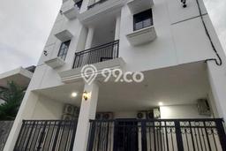 Kos-kosan Dijual di Lowokwaru, Malang, 18 KT, 19 KM, Bangunan 310m2 Kos-kosan Dijual di Lowokwaru, Malang, 18 KT, 19 KM, Bangunan 310m2