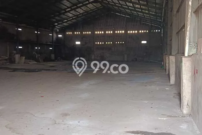 Gudang Disewa di Jakarta Utara dengan LB 1500m2 Area Komersial Ramai Gudang Disewa di Jakarta Utara dengan LB 1500m2 Area Komersial Ramai