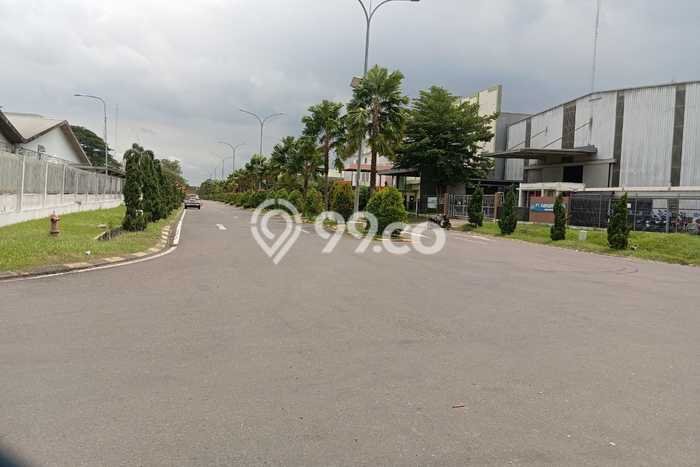 Tanah di Cikarang Pusat, Bekasi Luas 11000m2 Dijual Segera Tanah di Cikarang Pusat, Bekasi Luas 11000m2 Dijual Segera