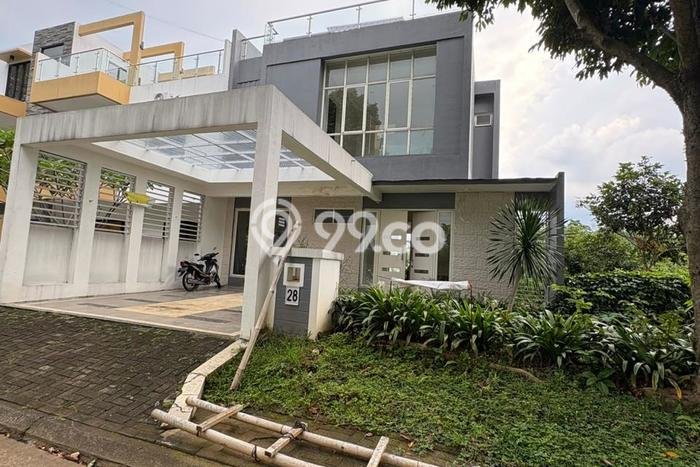 Rumah Luxury Modern Tanpa Renovasi di Sentul City Bogor Rumah Luxury Modern Tanpa Renovasi di Sentul City Bogor