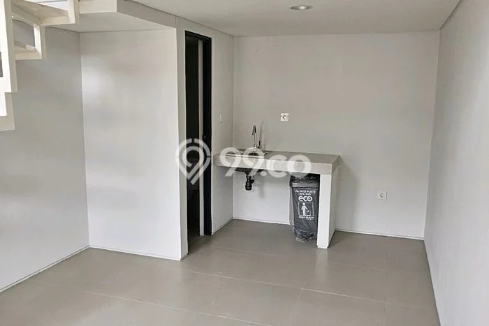 Lokasi strategis! Rumah siap huni dikontrakkan di Tangerang LB 32m2 Lokasi strategis! Rumah siap huni dikontrakkan di Tangerang LB 32m2