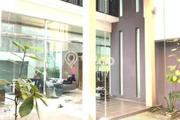 Rumah Mewah LB 400m2 Siap Huni Desain Elegan di Kota Baru Parahyangan, Bandung Rumah Mewah LB 400m2 Siap Huni Desain Elegan di Kota Baru Parahyangan, Bandung