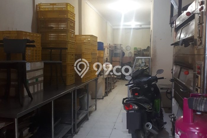 Ruko Dijual di Jakarta Barat LT 56m2 & LB 168m2 Lokasi Terbaik! Ruko Dijual di Jakarta Barat LT 56m2 & LB 168m2 Lokasi Terbaik!