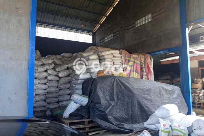 Dijual! Gudang di Kapuk Kamal Jakarta Barat LT 570m2 / LB 570m2 Kawasan Strategis Dijual! Gudang di Kapuk Kamal Jakarta Barat LT 570m2 / LB 570m2 Kawasan Strategis