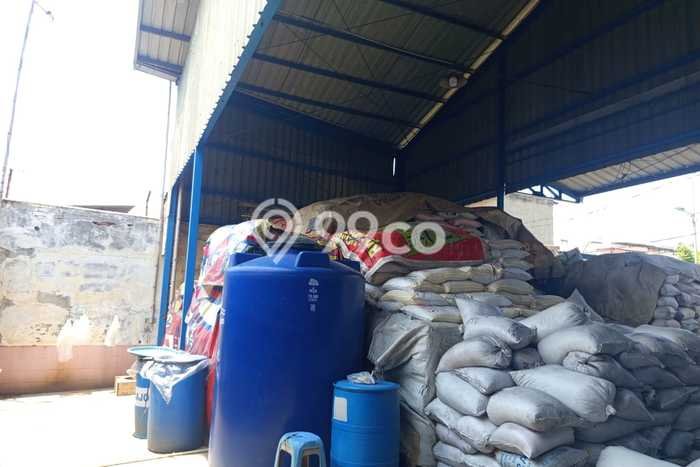 Dijual! Gudang di Kapuk Kamal Jakarta Barat LT 570m2 / LB 570m2 Kawasan Strategis Dijual! Gudang di Kapuk Kamal Jakarta Barat LT 570m2 / LB 570m2 Kawasan Strategis