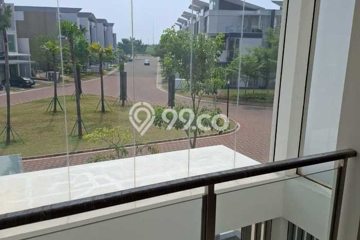 Hunian Minimalis dengan LT 360m2 & LB 700m2 Disewakan di Golf Island Hunian Minimalis dengan LT 360m2 & LB 700m2 Disewakan di Golf Island