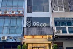 Ruko Dijual di Surabaya LT 63m2 & LB 252m2 Lokasi Terbaik! Ruko Dijual di Surabaya LT 63m2 & LB 252m2 Lokasi Terbaik!