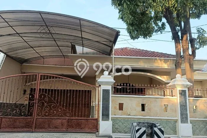 Hunian Elit LB 400m2 Siap Huni Desain Elegan di Manyar, Surabaya Hunian Elit LB 400m2 Siap Huni Desain Elegan di Manyar, Surabaya