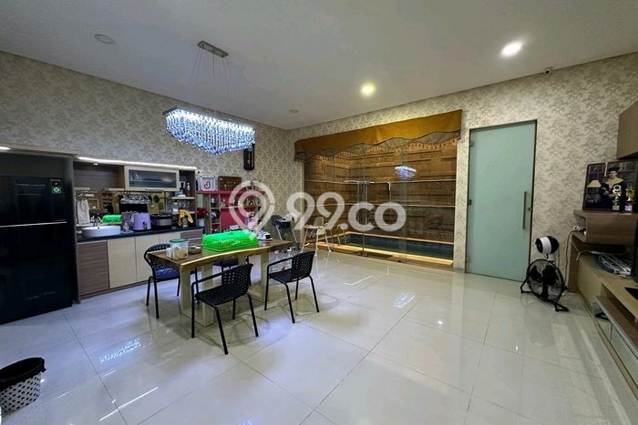 Rumah Elit Modern Tanpa Renovasi di Citraland Surabaya Rumah Elit Modern Tanpa Renovasi di Citraland Surabaya