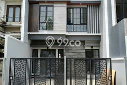 For Sale Rumah Mewah Exclusive di Sukolilo, Surabaya For Sale Rumah Mewah Exclusive di Sukolilo, Surabaya