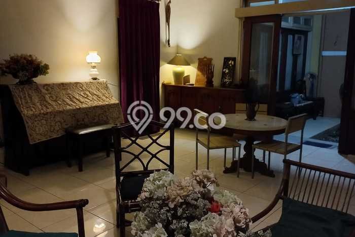 Rumah Luxury Modern Tanpa Renovasi di Pulomas Jakarta Timur Rumah Luxury Modern Tanpa Renovasi di Pulomas Jakarta Timur