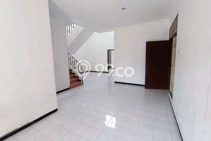Disewakan Segera Rumah Kondisi Baik di Area Mulyorejo, Surabaya Disewakan Segera Rumah Kondisi Baik di Area Mulyorejo, Surabaya