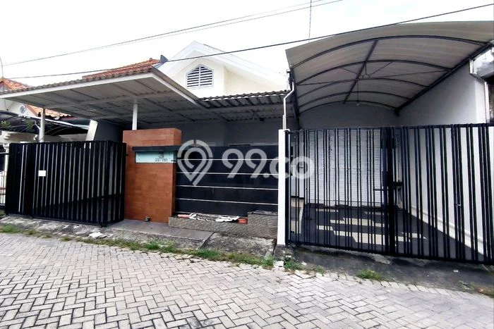 Disewakan! Rumah 3 Kamar Tidur &
2 Kamar Mandi di Semolowaru, Surabaya Disewakan! Rumah 3 Kamar Tidur &
2 Kamar Mandi di Semolowaru, Surabaya