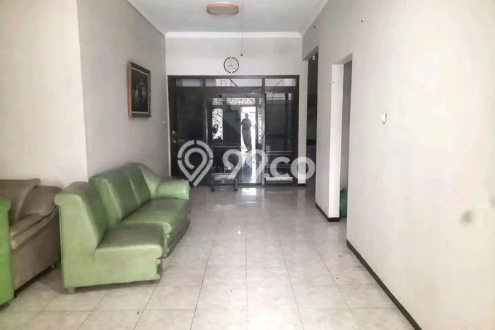 Rumah Strategis Minimalis Lb 160m2 di Mulyorejo, Surabaya Rumah Strategis Minimalis Lb 160m2 di Mulyorejo, Surabaya
