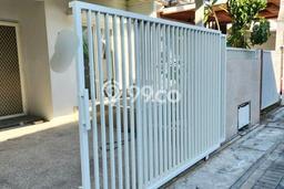 Rumah Strategis Minimalis Lb 120m2 di Rungkut, Surabaya Rumah Strategis Minimalis Lb 120m2 di Rungkut, Surabaya