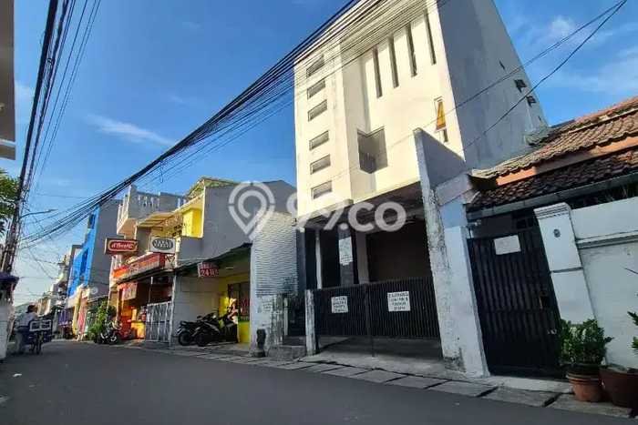 Rumah Kost Dijual di Kebayoran Baru, Jakarta Selatan, 10 KT, 5 KM, Bangunan 200m2 Rumah Kost Dijual di Kebayoran Baru, Jakarta Selatan, 10 KT, 5 KM, Bangunan 200m2