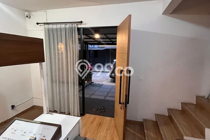 Disewakan Hunian Konsep Modern di Karawaci Tangerang dengan 3 Kamar Disewakan Hunian Konsep Modern di Karawaci Tangerang dengan 3 Kamar
