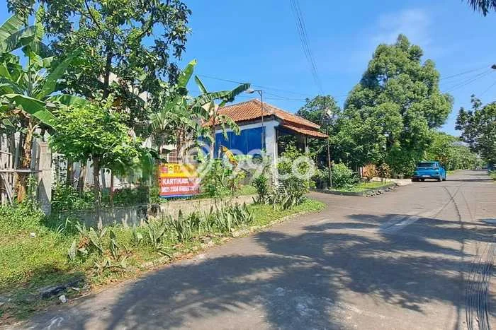 Tanah Dijual Lokasi Strategis di Bogor dengan Luas 300m2 Tanah Dijual Lokasi Strategis di Bogor dengan Luas 300m2