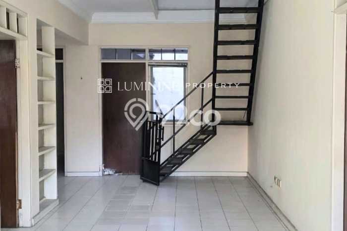 Dijual Hunian Rumah Terawat 3 Kamar di Gading Serpong, Tangerang Dijual Hunian Rumah Terawat 3 Kamar di Gading Serpong, Tangerang