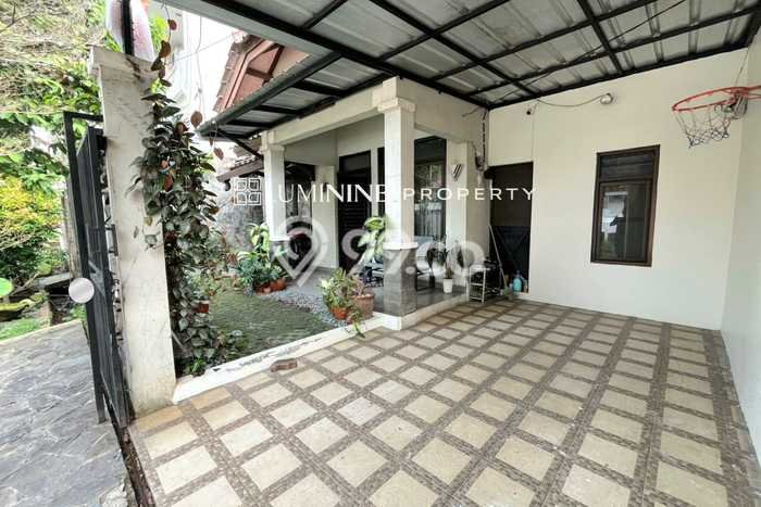 Dijual Rumah Minimalis Bagus Punya 4 KT di BSD Tangerang Selatan SHM Dijual Rumah Minimalis Bagus Punya 4 KT di BSD Tangerang Selatan SHM
