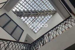 Hunian Modern Dikontrakkan 5 Kamar di Menteng Boleh Nego Hunian Modern Dikontrakkan 5 Kamar di Menteng Boleh Nego