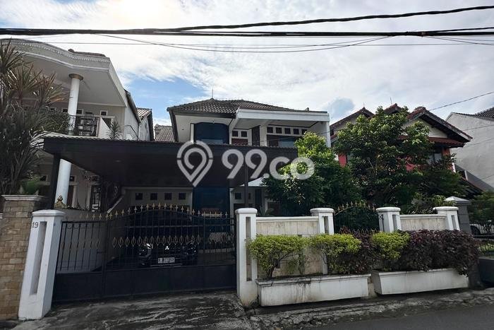 Dijual Rumah Mewah Megah Dengan View Cantik di Cibubur, Jakarta Timur Dijual Rumah Mewah Megah Dengan View Cantik di Cibubur, Jakarta Timur