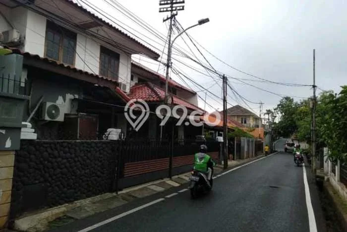 Hunian Eksklusif Siap Huni LT 278m2 di Mampang Prapatan, Jakarta Selatan Hunian Eksklusif Siap Huni LT 278m2 di Mampang Prapatan, Jakarta Selatan