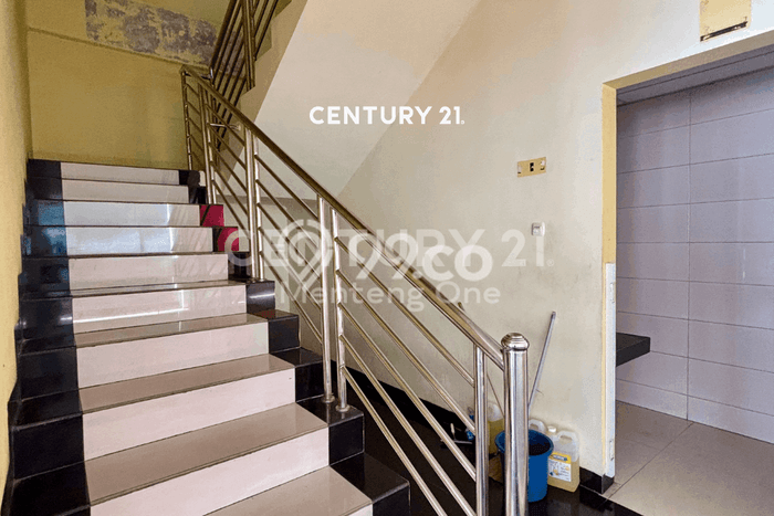 Kantor Komersial Dijual di Menteng Jakarta Pusat LT 547m2 & LB 1700m2 Kantor Komersial Dijual di Menteng Jakarta Pusat LT 547m2 & LB 1700m2