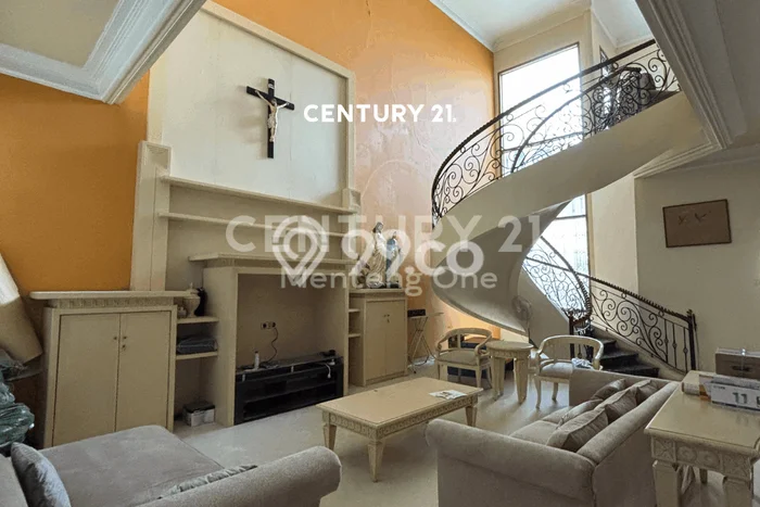 Rumah Disewakan Jakarta Pusat LT 300m2 LB 420m2 Area Cideng Rumah Disewakan Jakarta Pusat LT 300m2 LB 420m2 Area Cideng