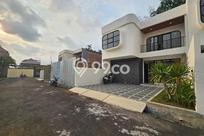 Rumah Modern 3 KT LT 108m2 di Maguwoharjo Rumah Modern 3 KT LT 108m2 di Maguwoharjo