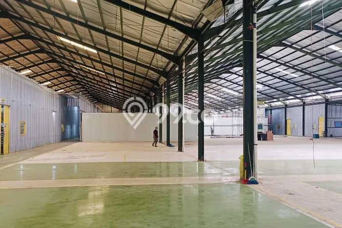 Gudang Area Strategis Kawasan Brebes, Luas 4800m2m², Disewakan, Pusat Komersial Gudang Area Strategis Kawasan Brebes, Luas 4800m2m², Disewakan, Pusat Komersial