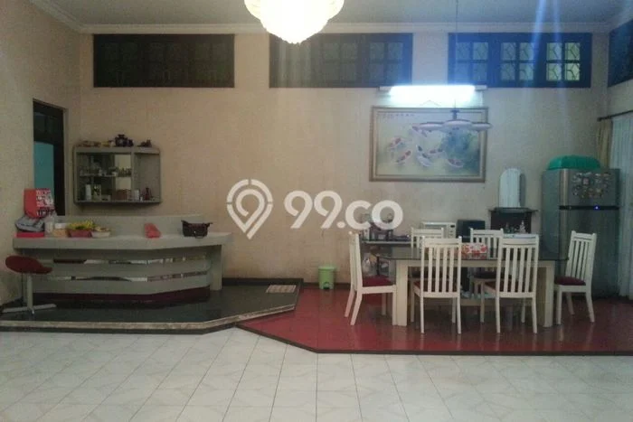 Siap Huni Hunian Elit 8 Kamar di Semarang Tengah Dekat ke Mana Pun Siap Huni Hunian Elit 8 Kamar di Semarang Tengah Dekat ke Mana Pun