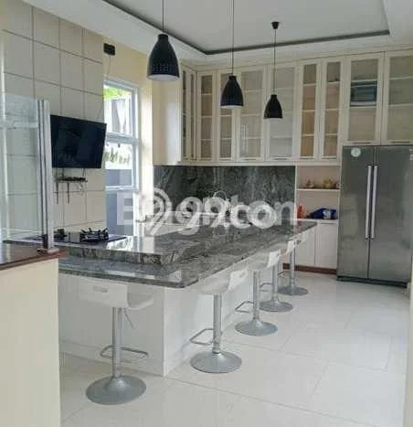 Siap Huni Hunian Elit 5 Kamar di Babakan Madang Dekat ke Mana Saja Siap Huni Hunian Elit 5 Kamar di Babakan Madang Dekat ke Mana Saja