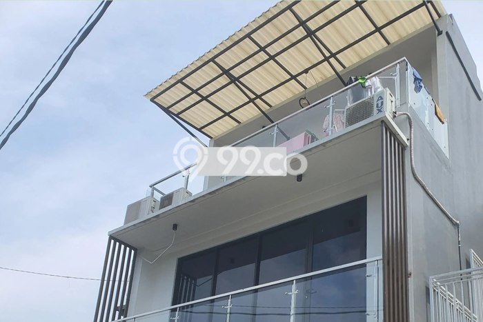 Rumah Strategis Modern Lb 270m2 di Mandalajati, Bandung Rumah Strategis Modern Lb 270m2 di Mandalajati, Bandung