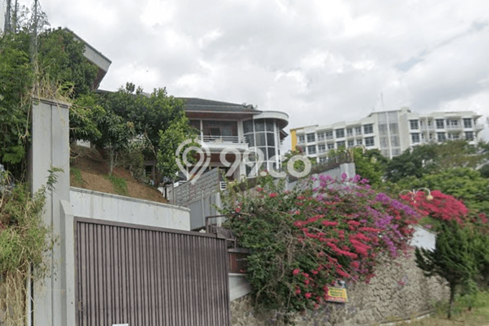 Hunian Eksklusif Siap Huni LT 633m2 di Cidadap, Bandung Hunian Eksklusif Siap Huni LT 633m2 di Cidadap, Bandung