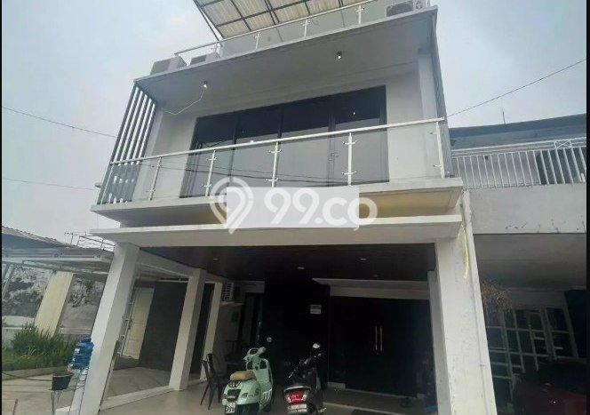 Rumah Strategis Modern Lb 270m2 di Mandalajati, Bandung Rumah Strategis Modern Lb 270m2 di Mandalajati, Bandung