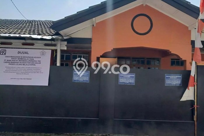 HARGA SPECIAL! Rumah Asri area , Bandung, Luas 132m2m² Bangunan 68m2m² BISA KPR! HARGA SPECIAL! Rumah Asri area , Bandung, Luas 132m2m² Bangunan 68m2m² BISA KPR!