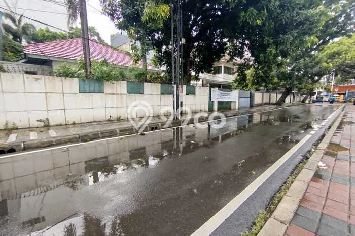 Siap Huni Rumah Mewah 3 Kamar di Menteng Dekat ke Mana Saja Siap Huni Rumah Mewah 3 Kamar di Menteng Dekat ke Mana Saja