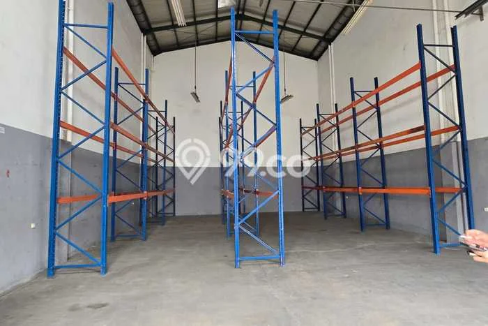 Gudang Disewa di Cakung, Jakarta Timur, LT 162m2 / LB 135m2 Gudang Disewa di Cakung, Jakarta Timur, LT 162m2 / LB 135m2