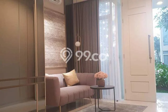 For Sale! Premium House LT 160m2 Desain Modern di Pakuwon City For Sale! Premium House LT 160m2 Desain Modern di Pakuwon City