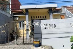 Rumah Luas Asri 3 KT Siap Pakai di Manukan Surabaya Rumah Luas Asri 3 KT Siap Pakai di Manukan Surabaya